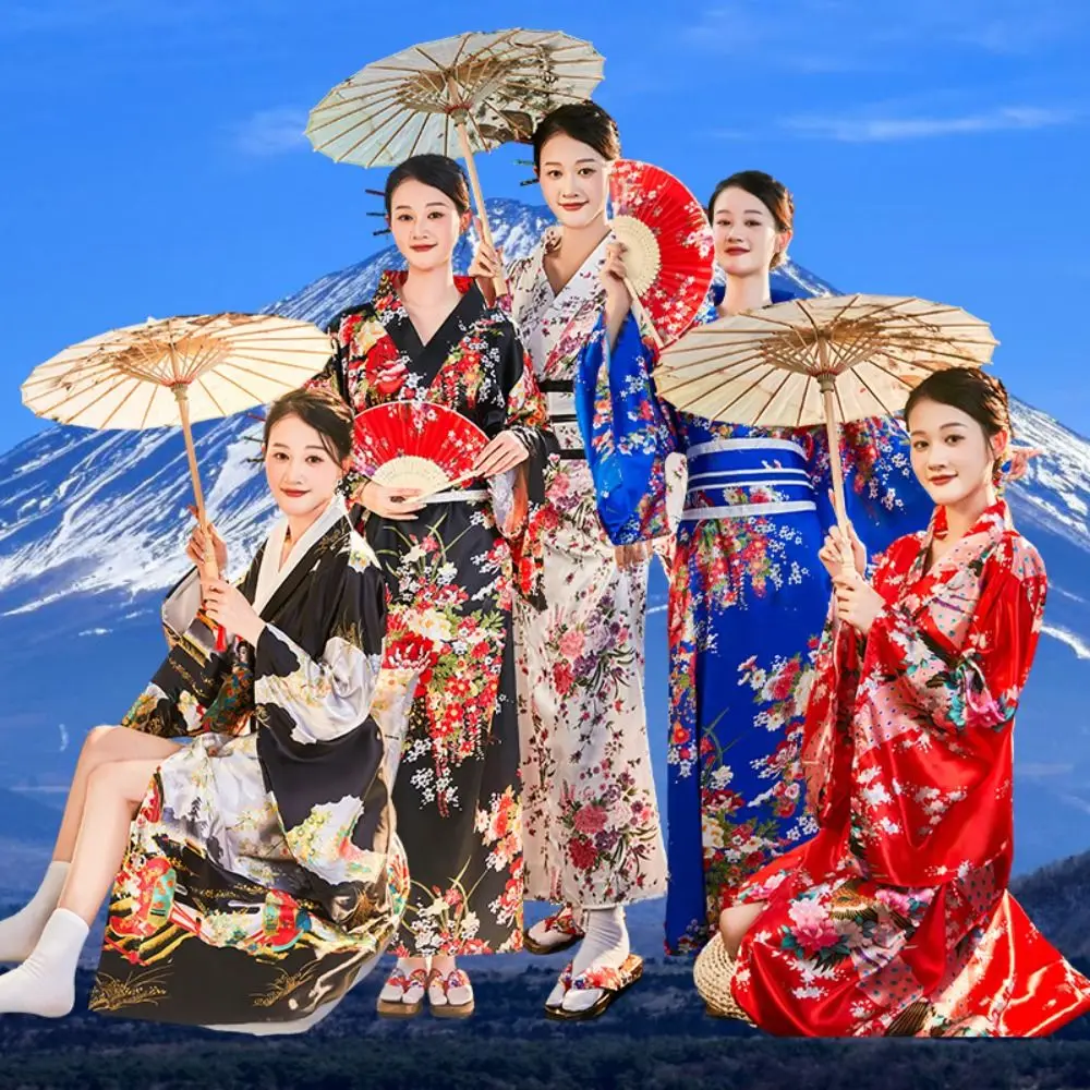 costume de cosplay kimono japonais traditionnel, robe kimono élégante de style japonais sakura pour fille, imprimé floral asiatique costume de cosplay kimono japonais traditionnel, robe kimono élégante de style japonais sakura pour fille, imprimé floral asiatique