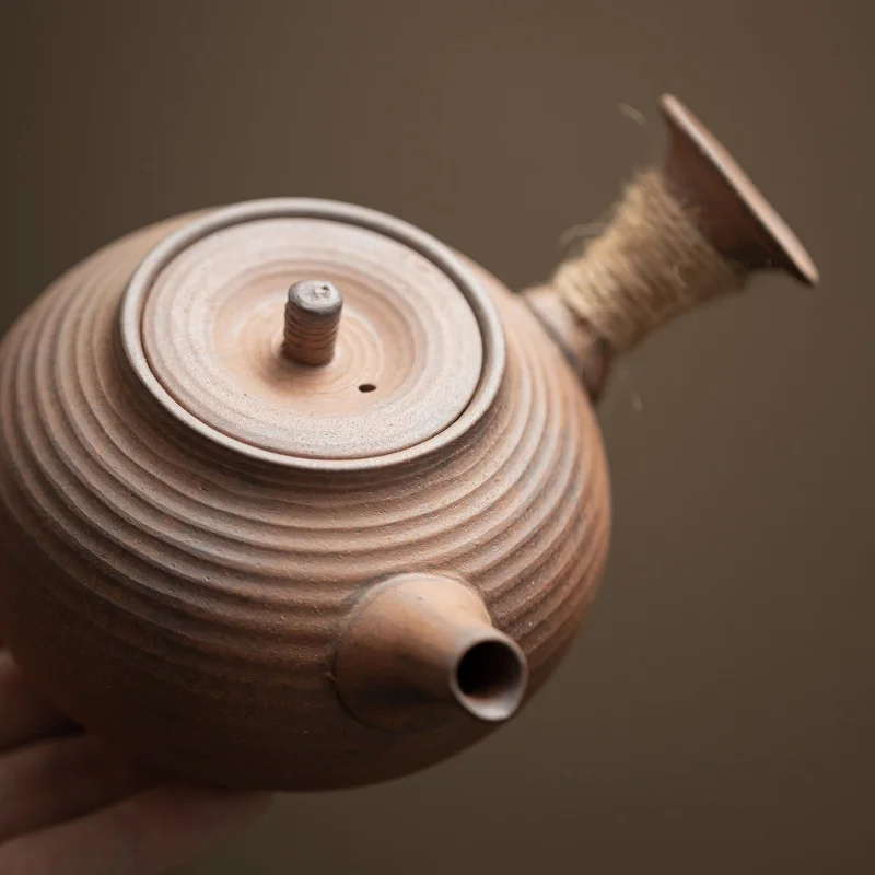 théière à poignée latérale en poterie brute de boue de roche ancienne de 200ml, théière rétro, bouilloire à thé, cérémonie du thé, fabrication de thé, pot unique, cérémonie du thé théière à poignée latérale en poterie brute de boue de roche ancienne de 200ml, théière rétro, bouilloire à thé, cérémonie du thé, fabrication de thé, pot unique, cérémonie du thé