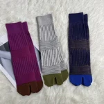 Chaussettes deux Parker en coton peigné doux pour femmes, mode rétro rayée, document assressenti, Harajuku, sandales japonaises, chaussettes Tabi, automne, hiver