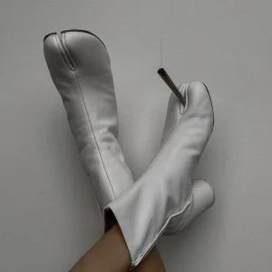 Tabi-Bottes noires fendues pour femme, design de marque, chaussures de rinçage imprimées pour salle, escarpins épais à talons hauts pour femme, hiver Tabi-Bottes noires fendues pour femme, design de marque, chaussures de rinçage imprimées pour salle, escarpins épais à talons hauts pour femme, hiver