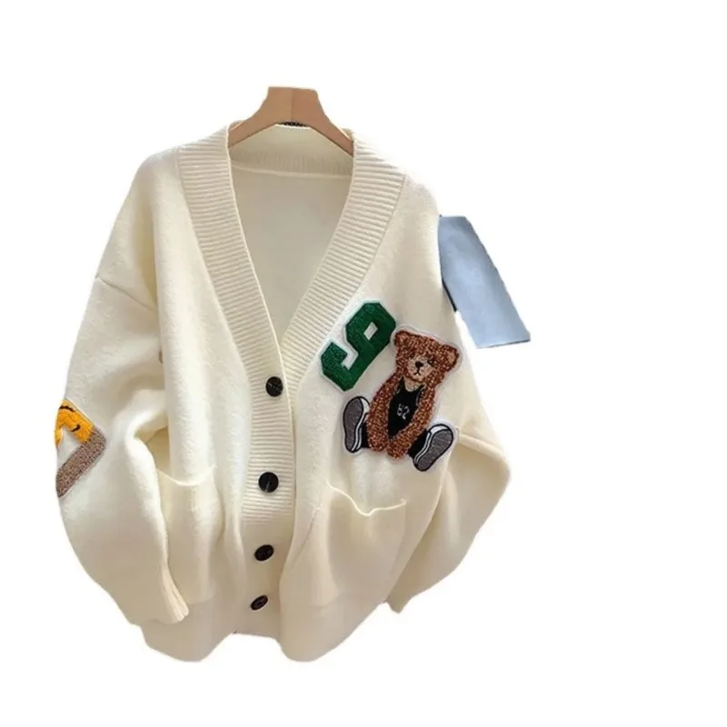 veste pull ours de dessin animé japonais pour femmes, cardigan tricoté ample et polyvalent, nouvelle version coréenne 2024 veste pull ours de dessin animé japonais pour femmes, cardigan tricoté ample et polyvalent, nouvelle version coréenne 2024