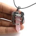 Collier Animal Dragon homme, pierre précieuse naturelle, Quartz rose de guérison, pendentif en cristal Hexagonal, bijoux Vintage, cadeau pour femmes, 2025