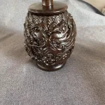 Théière en ébène sculptée à la main, pot à thé maître quotidien pour la maison, fournitures de service à thé Kung Fu chinois, Sculpture en bois massif, théière en ébène Théière en ébène sculptée à la main, pot à thé maître quotidien pour la maison, fournitures de service à thé Kung Fu chinois, Sculpture en bois massif, théière en ébène