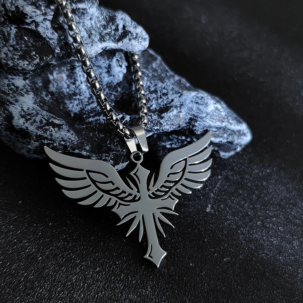 collier d'oiseau de feu de phénix en acier inoxydable, plaqué or véritable, pendentif d'oiseau de feu de couleur 18 carats, bijoux de film chaud pour hommes et femmes, vente en gros collier d'oiseau de feu de phénix en acier inoxydable, plaqué or véritable, pendentif d'oiseau de feu de couleur 18 carats, bijoux de film chaud pour hommes et femmes, vente en gros