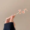 Épingle à cheveux élégante en forme de fleur de cerisier, en alliage japonais, avec motif floral rose, parfaite pour les petits pains hauts, occasions formelles de style hanfu