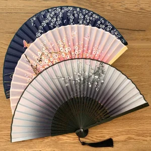Éventail pliant en soie Vintage, artisanat d&rsquo;art chinois et japonais, décorations pour la maison, éventail à main de danse, décor de salle en bambou, éventails en bois