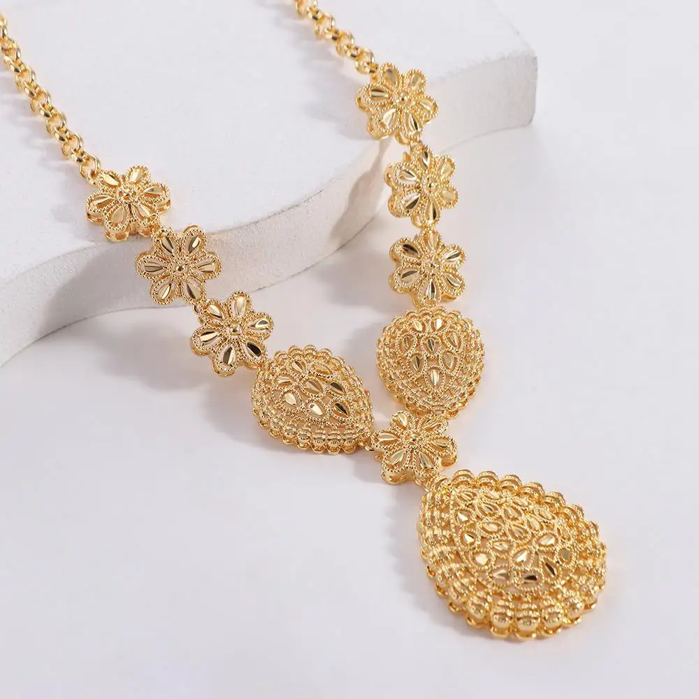 24k or dubai ensembles de bijoux cadeaux dubaï inde style couleur or collier boucle d'oreille ensemble grande fleur forme africaine ensembles de bijoux de mariée 24k or dubai ensembles de bijoux cadeaux dubaï inde style couleur or collier boucle d'oreille ensemble grande fleur forme africaine ensembles de bijoux de mariée