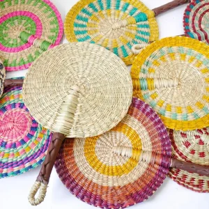 Éventail tissé en jonc de mer à motifs de rayures colorées, éventail bohème Anti-moustiques en queue de chat, ventilateurs portables décoratifs naturels Éventail tissé en jonc de mer à motifs de rayures colorées, éventail bohème Anti-moustiques en queue de chat, ventilateurs portables décoratifs naturels