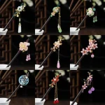 Épingle à cheveux en bois de style chinois avec pompon, épingle à cheveux fleur à enroulement, pince à cheveux élégante pour dame, accessoires pour cheveux, cadeau vintage