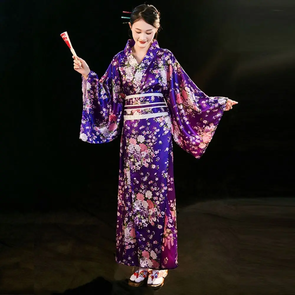 costume de cosplay kimono japonais traditionnel, robe kimono élégante de style japonais sakura pour fille, imprimé floral asiatique costume de cosplay kimono japonais traditionnel, robe kimono élégante de style japonais sakura pour fille, imprimé floral asiatique