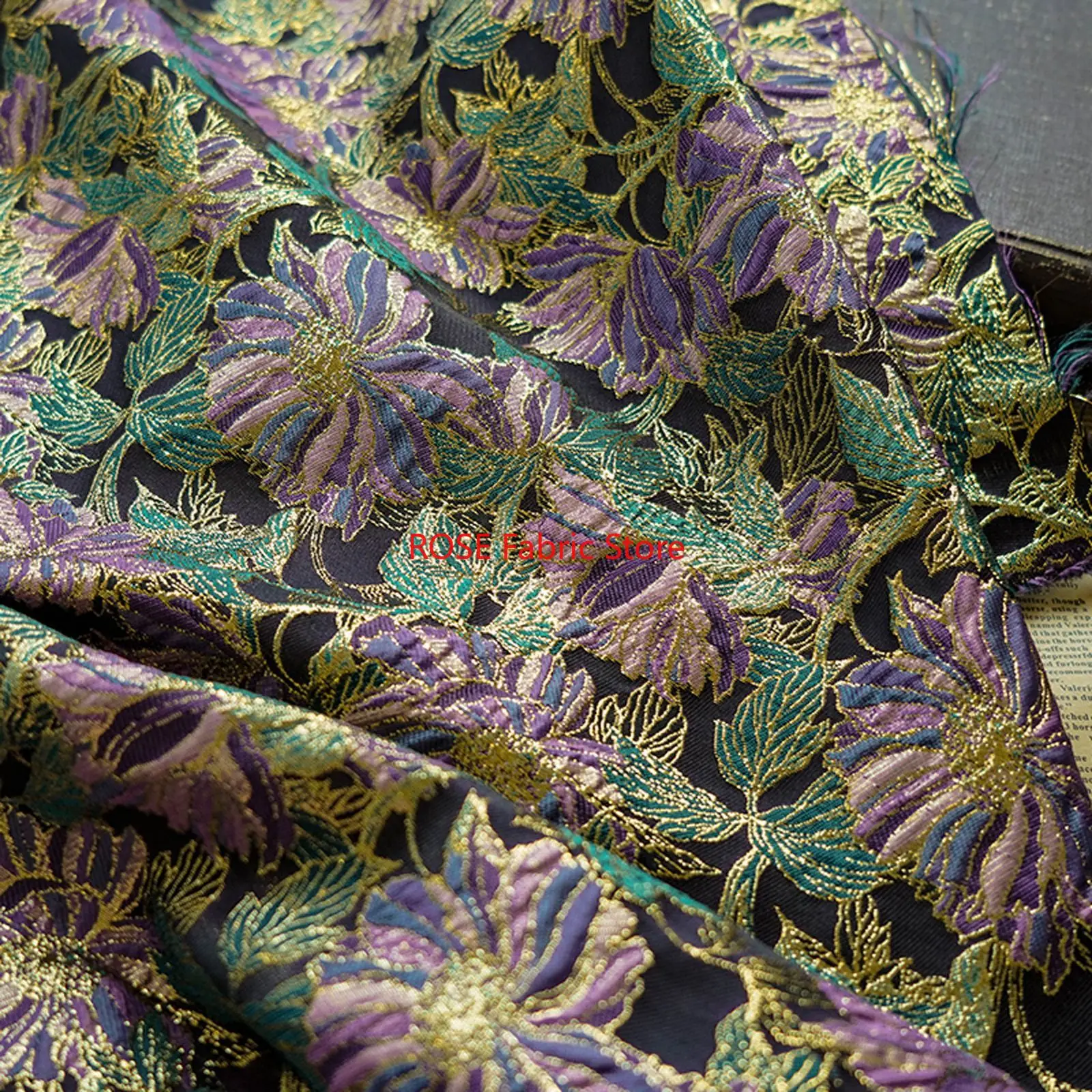 Tissu Jacquard à fleurs en soie dorée, 1 mètre, à la mode, pour robe, jupe, sac, tissu à coudre décoratif Tissu Jacquard à fleurs en soie dorée, 1 mètre, à la mode, pour robe, jupe, sac, tissu à coudre décoratif