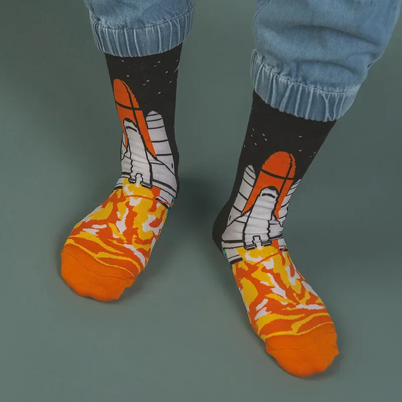 chaussettes de l'espace extérieur, 1 socquettes créatives en coton, pour couple, dessin animé alien, nouvelle collection automne et hiver 2021 chaussettes de l'espace extérieur, 1 socquettes créatives en coton, pour couple, dessin animé alien, nouvelle collection automne et hiver 2021