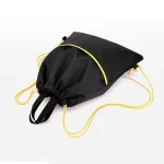Sac en Nylon imperméable à fermeture à cordon, matériau en Nylon, Design Portable, sac à cordon, Construction légère, deux poches Sac en Nylon imperméable à fermeture à cordon, matériau en Nylon, Design Portable, sac à cordon, Construction légère, deux poches