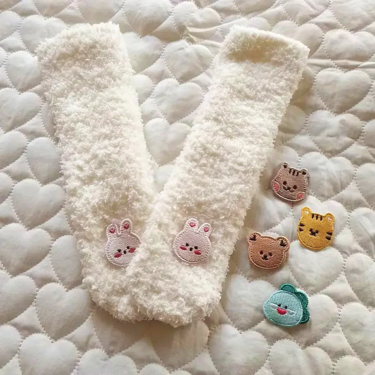 chaussettes d'hiver pour bébé, chaussettes longues épaisses et chaudes pour tout petits, blanches, en peluche, pour nouveau né, antidérapantes, accessoires pour bébé, automne et hiver chaussettes d'hiver pour bébé, chaussettes longues épaisses et chaudes pour tout petits, blanches, en peluche, pour nouveau né, antidérapantes, accessoires pour bébé, automne et hiver