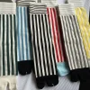 Chaussettes rétro colorées à bout rayé, Tube central fendu, en coton peigné, Harajuku, chaussettes Tabi japonaises pour femmes Chaussettes rétro colorées à bout rayé, Tube central fendu, en coton peigné, Harajuku, chaussettes Tabi japonaises pour femmes