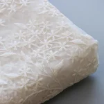 Tissu Organza Brodé Beige pour Haut et Jupe de Femme, Vêtements, Nappe de Bricolage, Tissu Décoratif, Couture Artisanale Tissu Organza Brodé Beige pour Haut et Jupe de Femme, Vêtements, Nappe de Bricolage, Tissu Décoratif, Couture Artisanale