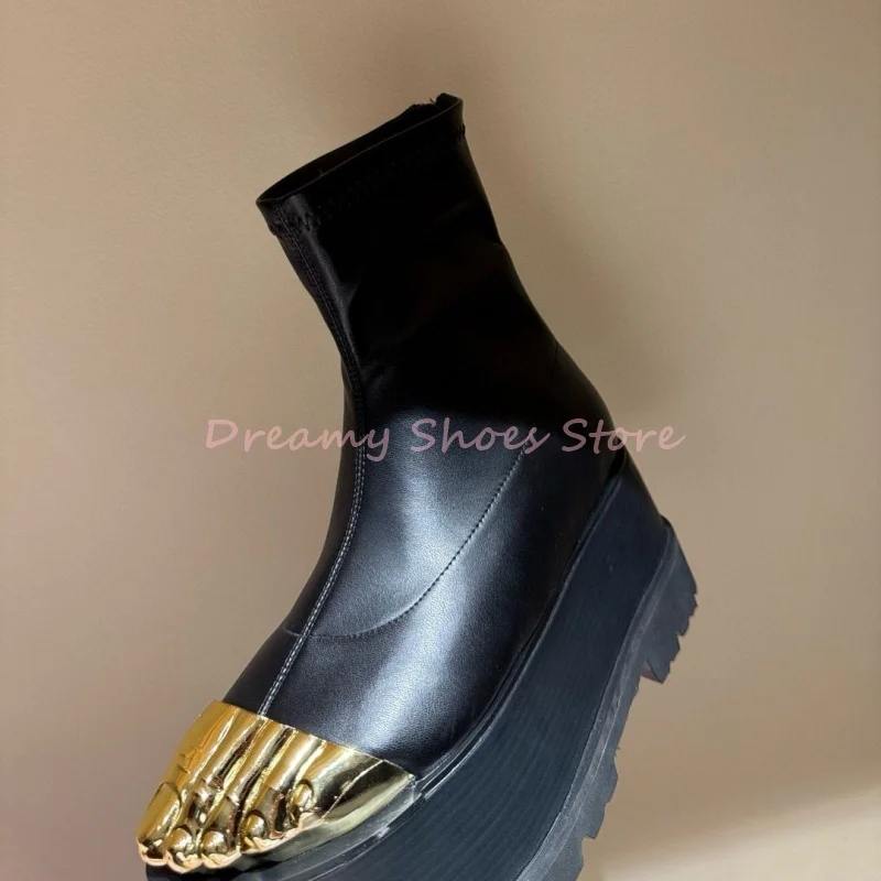 bottines mi mollet à plateforme dorée à cinq orteils pour femme, bottines de luxe en cuir avec fermeture éclair au dos, décoration en métal, mode automne hiver bottines mi mollet à plateforme dorée à cinq orteils pour femme, bottines de luxe en cuir avec fermeture éclair au dos, décoration en métal, mode automne hiver