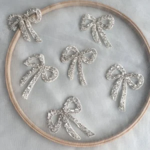 Tulle brodé avec nœud Floral et perles argentées, garniture en dentelle pour Costumes de spectacle, accessoires pour robe à paillettes appliquées
