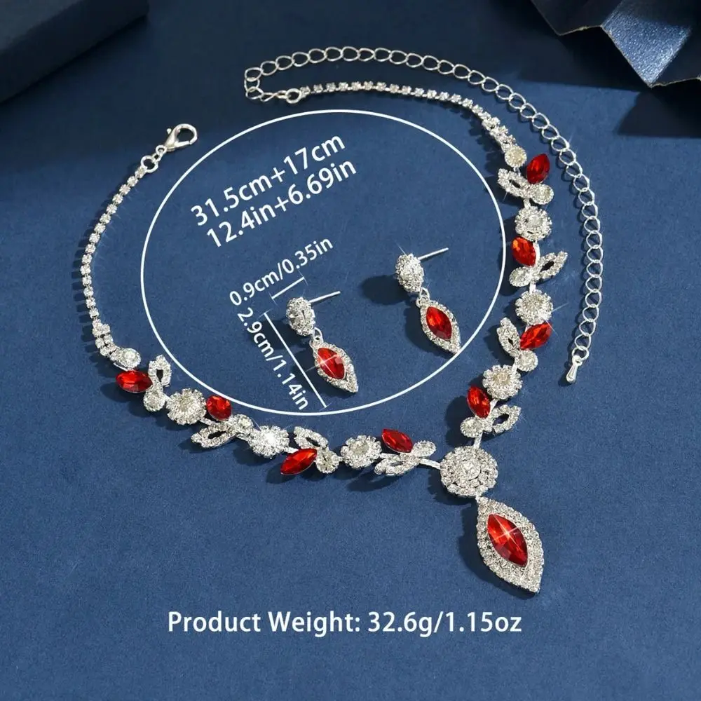 ensemble de trois pièces collier et boucles d'oreilles en cristal, chaîne de clavicule à franges en losange, bijoux de luxe exagérés en strass légers ensemble de trois pièces collier et boucles d'oreilles en cristal, chaîne de clavicule à franges en losange, bijoux de luxe exagérés en strass légers
