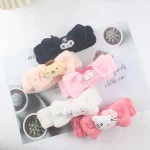Kawaii Sanrio Hello Kitty bandeau en peluche mignon arc ornement cheveux accessoires laver un visage maquillage fournitures accessoires Kawaii Sanrio Hello Kitty bandeau en peluche mignon arc ornement cheveux accessoires laver un visage maquillage fournitures accessoires