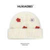 chapeau tricoté à fleurs brodées douces japonaises, mode automne et hiver, bonnet polyvalent à grande tête, crâne chaud pour femmes