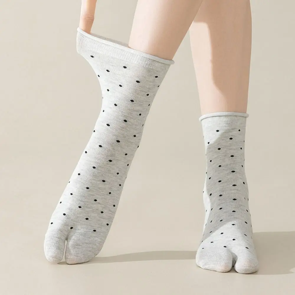 Chaussettes Tube à deux orteils à pois doux, chaussettes fines en coton à bout séparé, bonneterie respirante, chaussettes mi-mollet pour 2 paires de femmes Chaussettes Tube à deux orteils à pois doux, chaussettes fines en coton à bout séparé, bonneterie respirante, chaussettes mi-mollet pour 2 paires de femmes