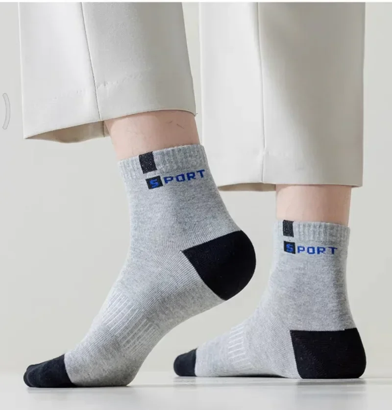 chaussette en coton pour hommes sport respirant doux lettre mode baskets haute élastique moyen tube bas serviette sox été course chaussette en coton pour hommes sport respirant doux lettre mode baskets haute élastique moyen tube bas serviette sox été course