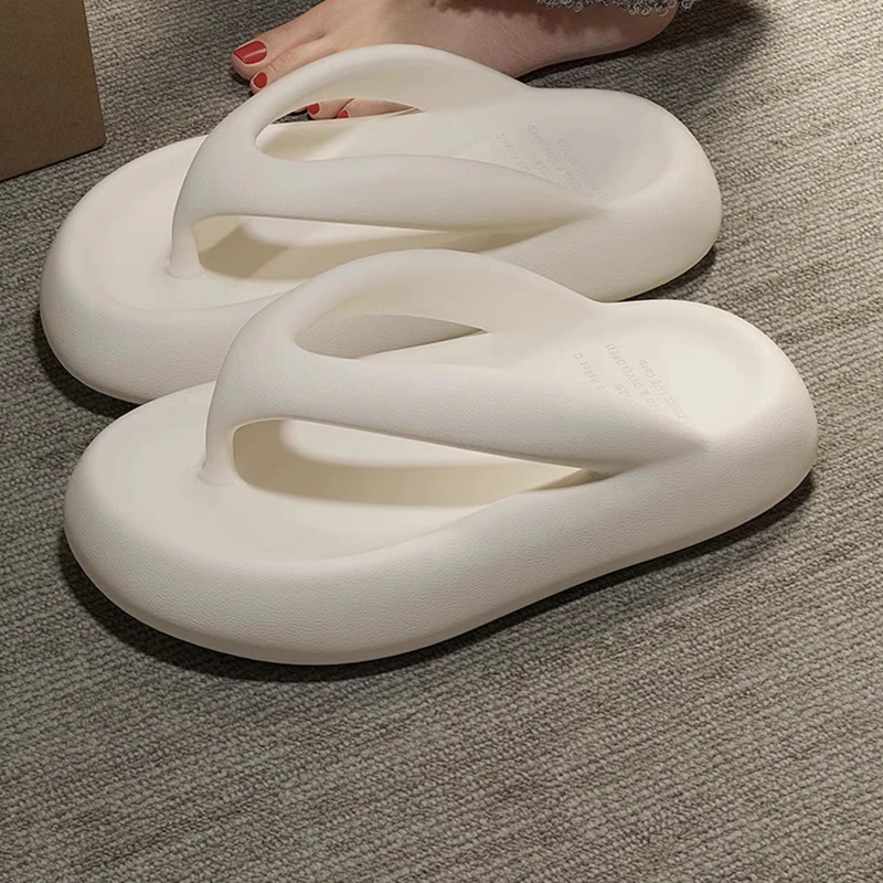 tongs japonaises à semelles épaisses pour femmes, vêtements d'extérieur d'été, nouvelles chaussures de plage eva antidérapantes et anti odeur augmentant la hauteur, 2024 tongs japonaises à semelles épaisses pour femmes, vêtements d'extérieur d'été, nouvelles chaussures de plage eva antidérapantes et anti odeur augmentant la hauteur, 2024