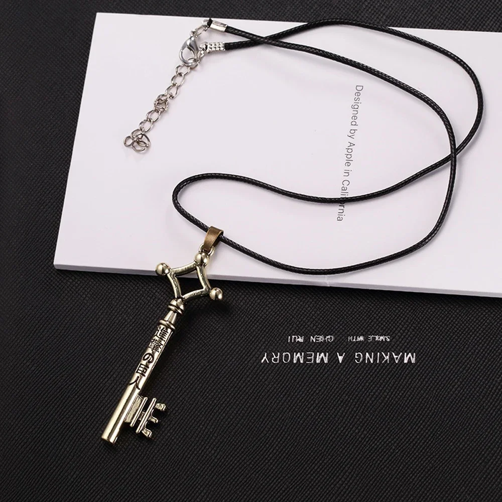 sumeng 2024 attaque sur titan collier eren clé shingeki no kyojin pendentif mode vintage rétro anime bijoux pour hommes cosplay sumeng 2024 attaque sur titan collier eren clé shingeki no kyojin pendentif mode vintage rétro anime bijoux pour hommes cosplay