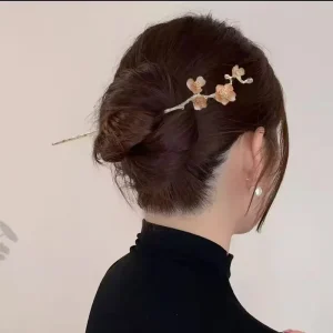 Épingle à cheveux élégante en forme de fleur de cerisier, en alliage japonais, avec motif floral rose, parfaite pour les petits pains hauts, occasions formelles de style Hanfu