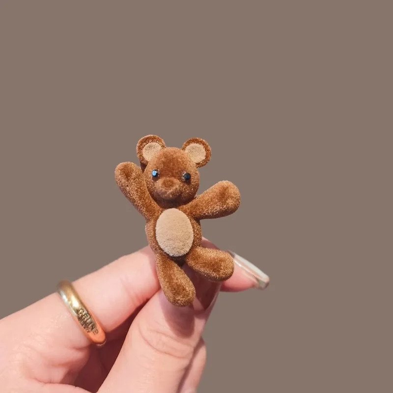 Épingle à cheveux en métal ours de dessin animé floqué mignon pour femmes filles ornement de cheveux doux pince à cheveux latérale barrette accessoires de cheveux de mode. Épingle à cheveux en métal ours de dessin animé floqué mignon pour femmes filles ornement de cheveux doux pince à cheveux latérale barrette accessoires de cheveux de mode.