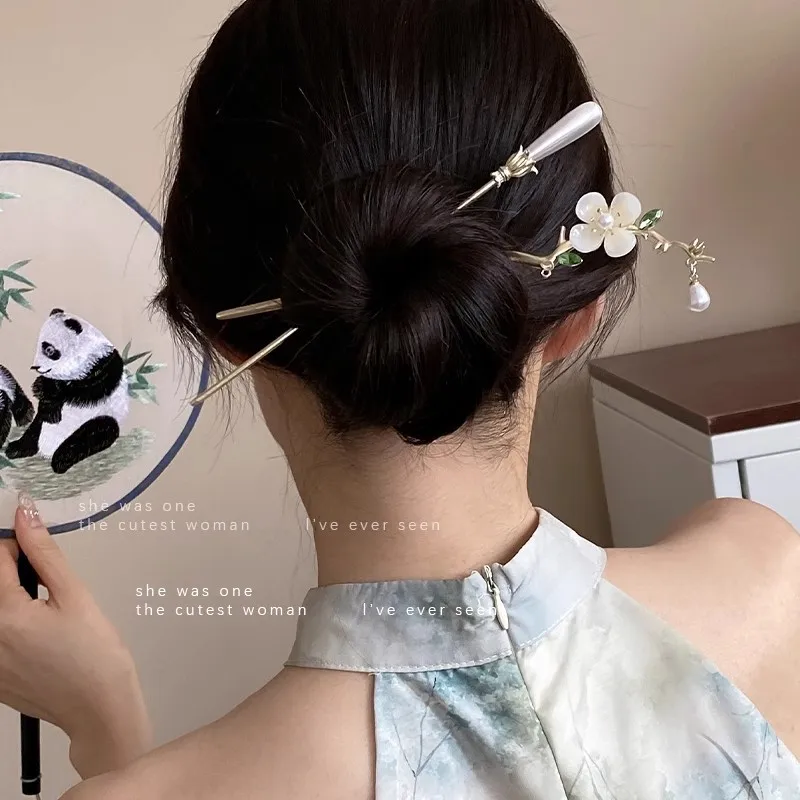Épingles à cheveux à fleurs en alliage rétro, fourchettes à cheveux à pampilles de style chinois romantique, accessoires pour cheveux hanfu élégants adaptés à un usage quotidien Épingles à cheveux à fleurs en alliage rétro, fourchettes à cheveux à pampilles de style chinois romantique, accessoires pour cheveux hanfu élégants adaptés à un usage quotidien