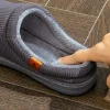 pantoufles chaudes pour hommes, semelle en tpr, mousse à mémoire de forme, coussin doux, design à rayures antidérapantes, chaussures de maison confortables en velours côtelé