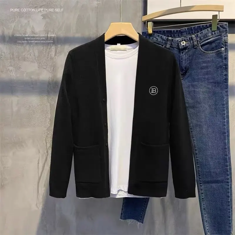cardigan pour hommes, version coréenne, pull tricoté simple à la mode, veste fine décontractée cardigan pour hommes, version coréenne, pull tricoté simple à la mode, veste fine décontractée