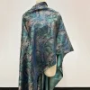 brocart de queue de paon bleu prédécoupé, tissu décoratif à motif complexe à texture luxueuse pour robes, manteaux, tissus d'ameublement de coussins