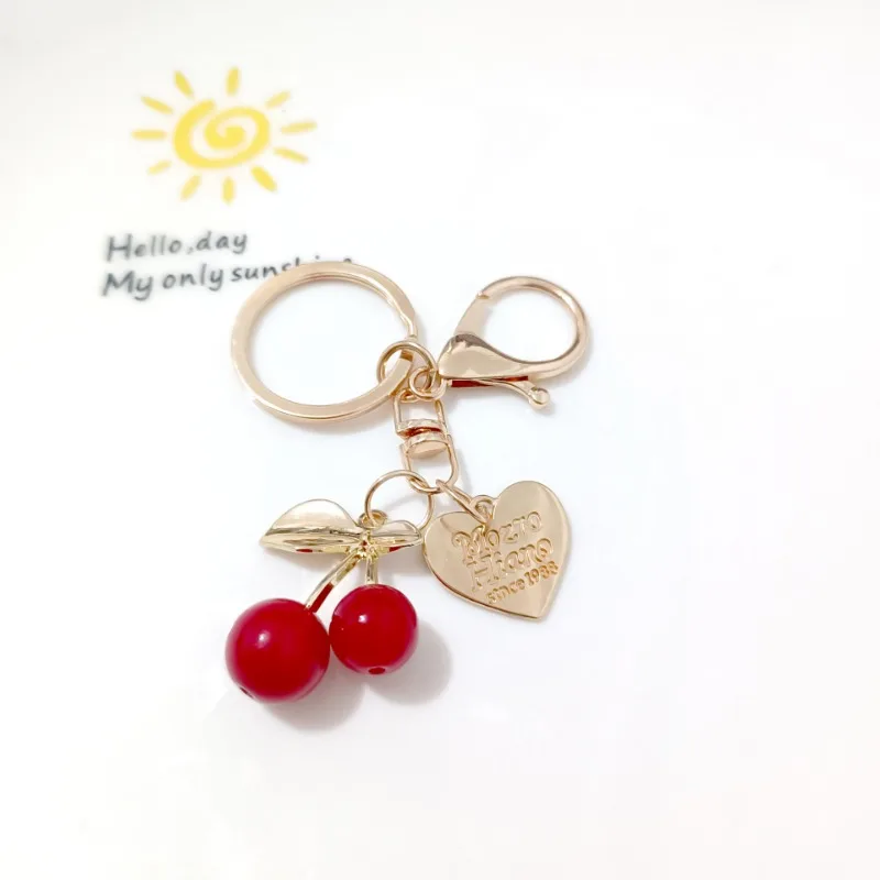 pendentif cerise couleur or k, version coréenne, accessoires en alliage, couvre chef fait à la main, porte clés en forme d'amour pendentif cerise couleur or k, version coréenne, accessoires en alliage, couvre chef fait à la main, porte clés en forme d'amour