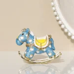 Petit cheval à bascule, petite boîte à bijoux, boîte à boucles d’oreilles, jouet pour enfants, Mini ornements Petit cheval à bascule, petite boîte à bijoux, boîte à boucles d’oreilles, jouet pour enfants, Mini ornements
