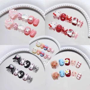 10 pièces enfants dessin animé Kuromi Hello Kitty ma mélodie presse sur ongles faux ongles manucure courte tête ronde avec nœud papillon faux ongles