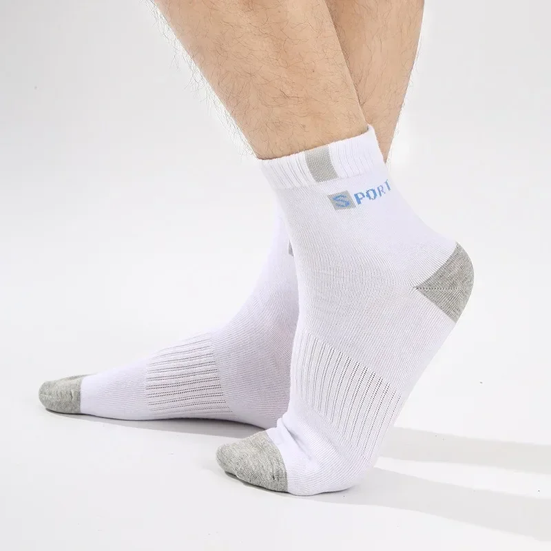 chaussette en coton pour hommes sport respirant doux lettre mode baskets haute élastique moyen tube bas serviette sox été course chaussette en coton pour hommes sport respirant doux lettre mode baskets haute élastique moyen tube bas serviette sox été course