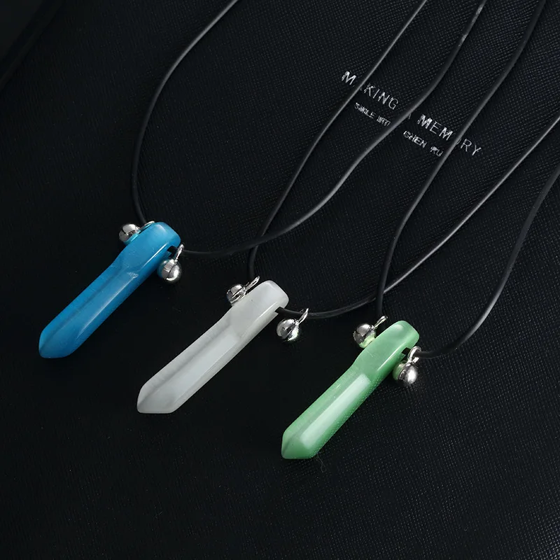 Hokage Tsunade pierre précieuse Nature Jade pendentif Uzumaki breloques collier Halskette Anime Cosplay accessoire bijoux cadeaux Hokage Tsunade pierre précieuse Nature Jade pendentif Uzumaki breloques collier Halskette Anime Cosplay accessoire bijoux cadeaux