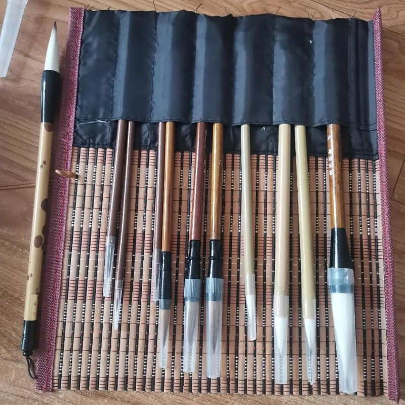 ensemble de pinceaux de calligraphie chinoise 10 pièces pinceaux d'écriture haut de gamme pour débutants et artistes avec porte pinceau enroulable en bambou, ensemble de pinceaux de calligraphie chinoise 10 pièces pinceaux d'écriture haut de gamme pour débutants et artistes avec porte pinceau enroulable en bambou,
