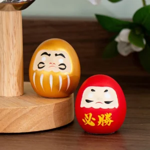 Poupée Daruma en céramique japonaise, artisanat inspiré de la richesse, décor de prospérité, breloque porte-bonheur, ornement de Fortune, paysage, décor de bureau pour la maison