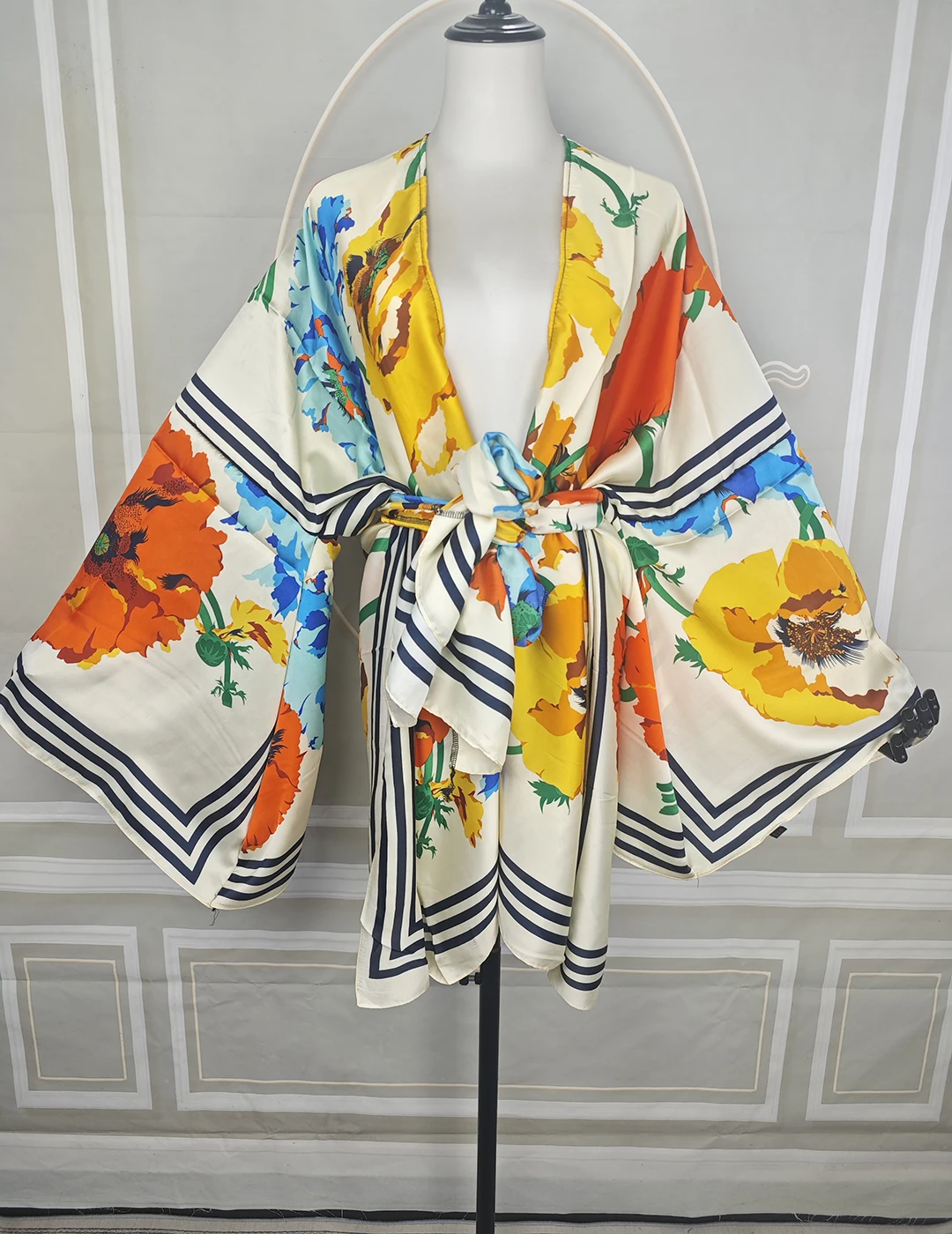 décontracté été plage porter des kimonos courts boho imprimé femmes africaines mini cardigans match écharpe vacances femmes musulmanes caftan kimono décontracté été plage porter des kimonos courts boho imprimé femmes africaines mini cardigans match écharpe vacances femmes musulmanes caftan kimono