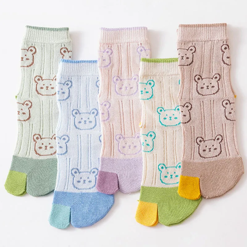 5 paires de chaussettes tabi à deux orteils pour enfants, chaussettes mignonnes en coton pur à mailles fines avec tête d'ours et d'animal de dessin animé pour bébés garçons et filles de 3 à 6 à 12 ans 5 paires de chaussettes tabi à deux orteils pour enfants, chaussettes mignonnes en coton pur à mailles fines avec tête d'ours et d'animal de dessin animé pour bébés garçons et filles de 3 à 6 à 12 ans