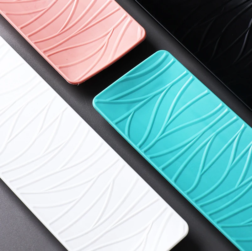 assiette à sushi de style japonais, facile à nettoyer, design élégant, vaisselle tendance durable, essentiels de service de sushi uniques et polyvalents assiette à sushi de style japonais, facile à nettoyer, design élégant, vaisselle tendance durable, essentiels de service de sushi uniques et polyvalents