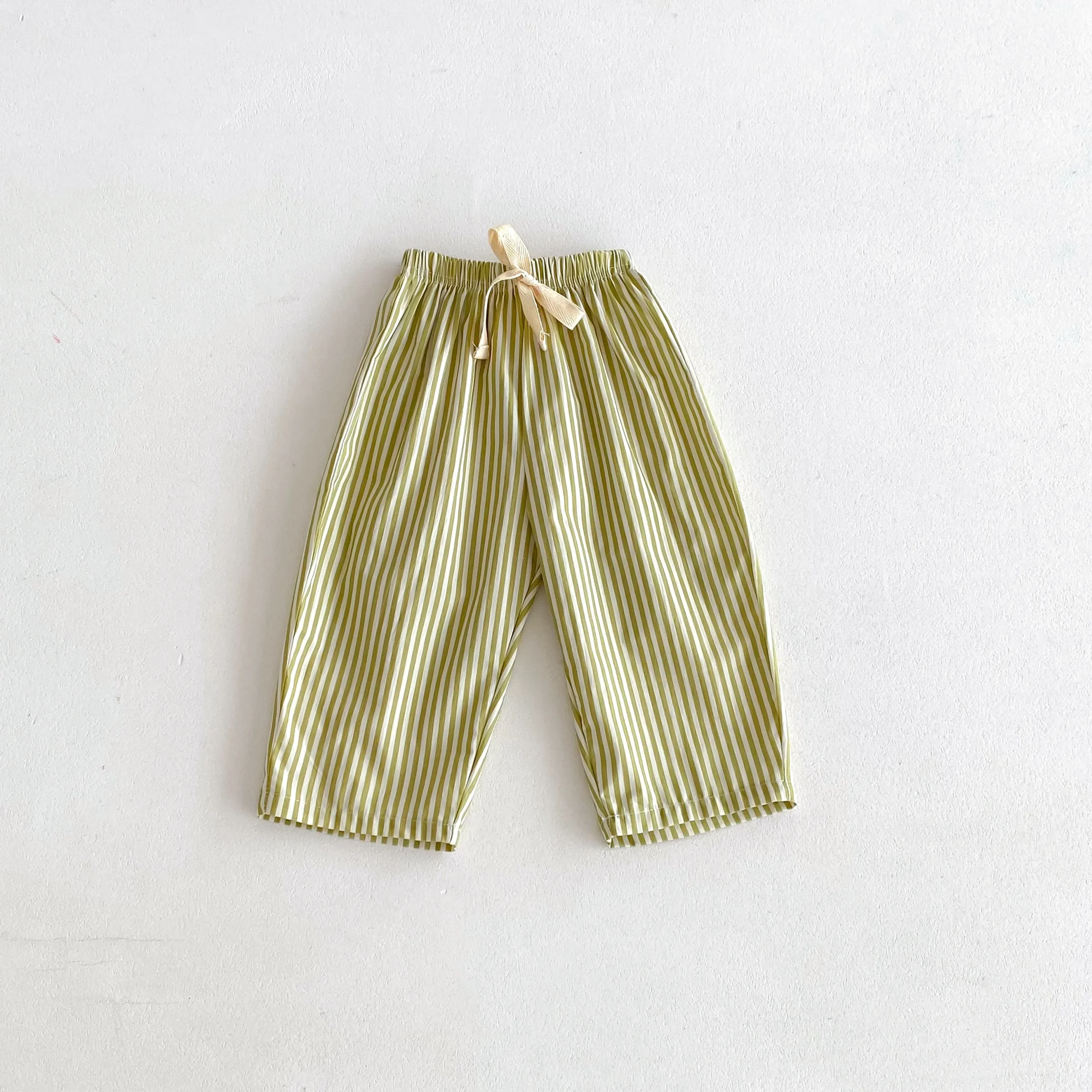 pantalon rayé à la mode pour enfants, vêtements d'été fins, amples et décontractés, sarouel pour enfants en bas âge, costume pour garçons et filles, pantalon long pantalon rayé à la mode pour enfants, vêtements d'été fins, amples et décontractés, sarouel pour enfants en bas âge, costume pour garçons et filles, pantalon long