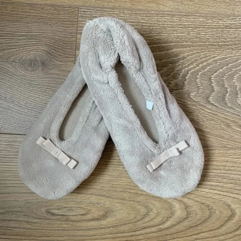 pantoufle de chambre femme hiver chaud contton slip non intérieur chaussures de sol plat décontracté moelleux paresseux femmes maison noir pantoufle chaussettes pantoufle de chambre femme hiver chaud contton slip non intérieur chaussures de sol plat décontracté moelleux paresseux femmes maison noir pantoufle chaussettes