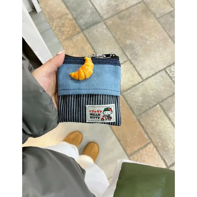 kawaii sanrio hello kitty denim patchwork fille sac de maquillage rouge à lèvres casque sac portable kitty chat modèle anime zéro portefeuille kawaii sanrio hello kitty denim patchwork fille sac de maquillage rouge à lèvres casque sac portable kitty chat modèle anime zéro portefeuille