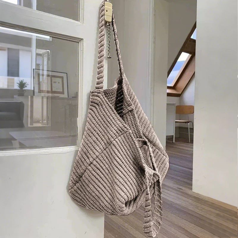 sac à main tricoté rétro pour femmes, nouvelle édition coréenne, sac tricoté de couleur unie, sac de voyage de grande capacité, automne hiver sac à main tricoté rétro pour femmes, nouvelle édition coréenne, sac tricoté de couleur unie, sac de voyage de grande capacité, automne hiver