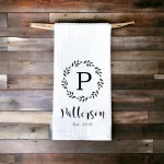 Serviettes à thé personnalisées avec le nom et l’année, 1 pièce, accessoires de Table de mariage exclusifs, maison, cuisine, salle de bain, cadeaux d’anniversaire Serviettes à thé personnalisées avec le nom et l’année, 1 pièce, accessoires de Table de mariage exclusifs, maison, cuisine, salle de bain, cadeaux d’anniversaire